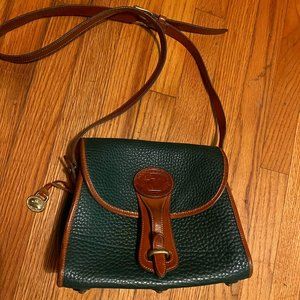 Dooney & Bourke All Weather Leather Medium Essex Shoulder Bag Model R25